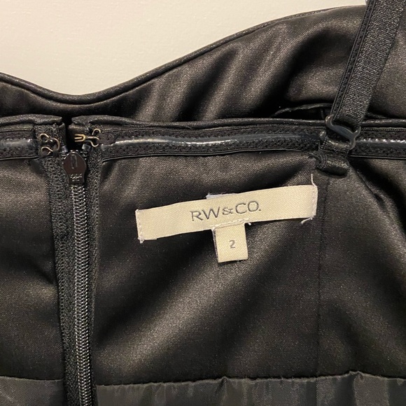 RW&CO Size 2, Black strapless Satine Cocktail Dress. Y2K, Party, evening dress. - Picture 11 of 12
